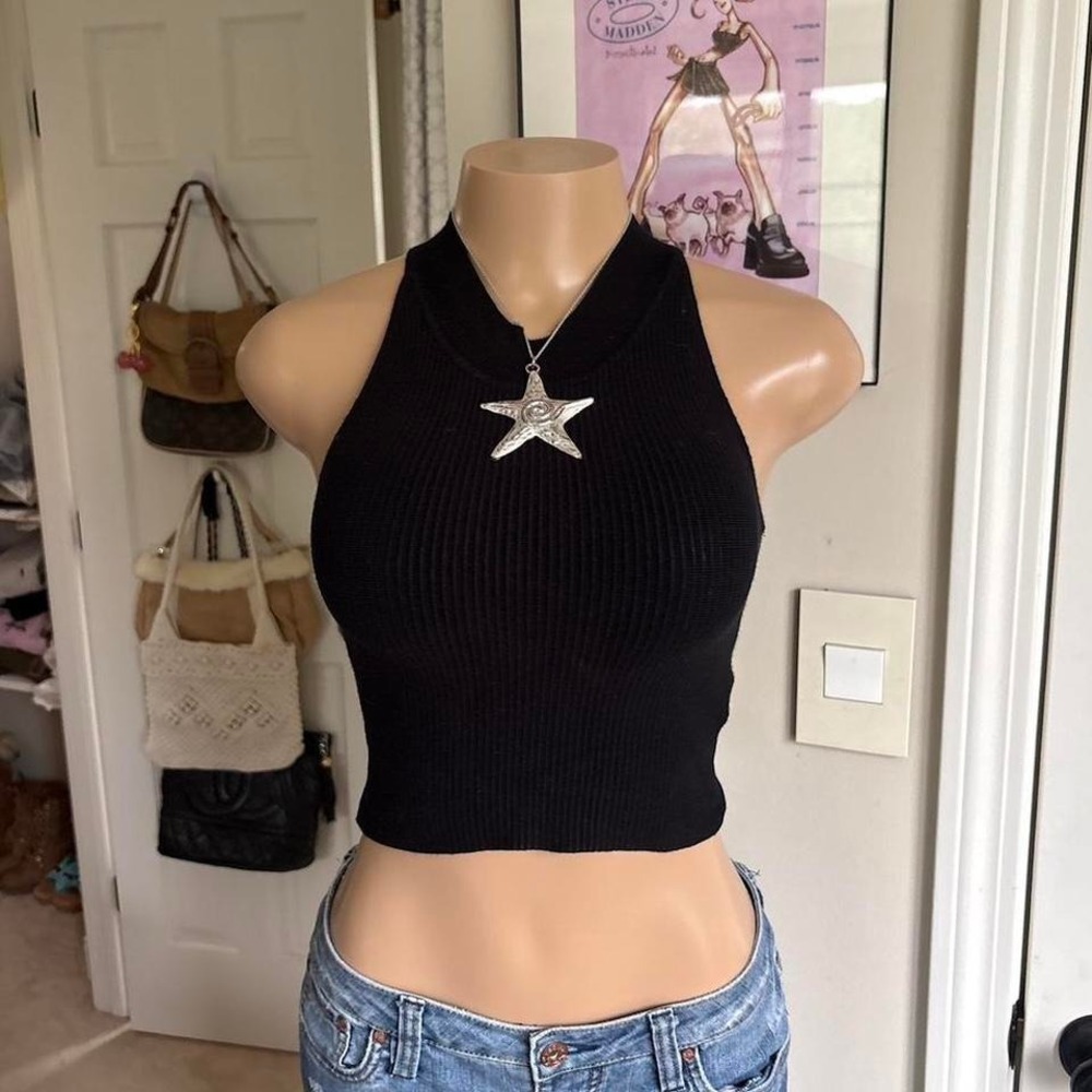 House of Harlow black ribbed cropped tank top
